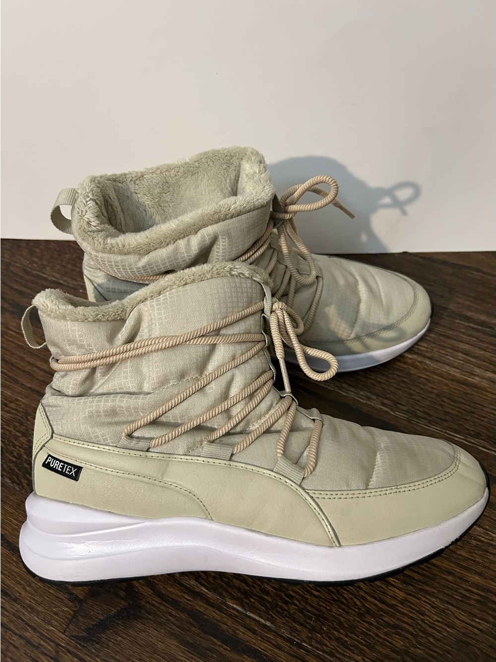 Puma Puretex Women’s Size 8 Beige Faux Fur Winter Sneaker Boots